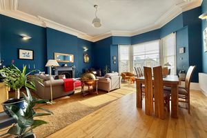 Living Room- click for photo gallery